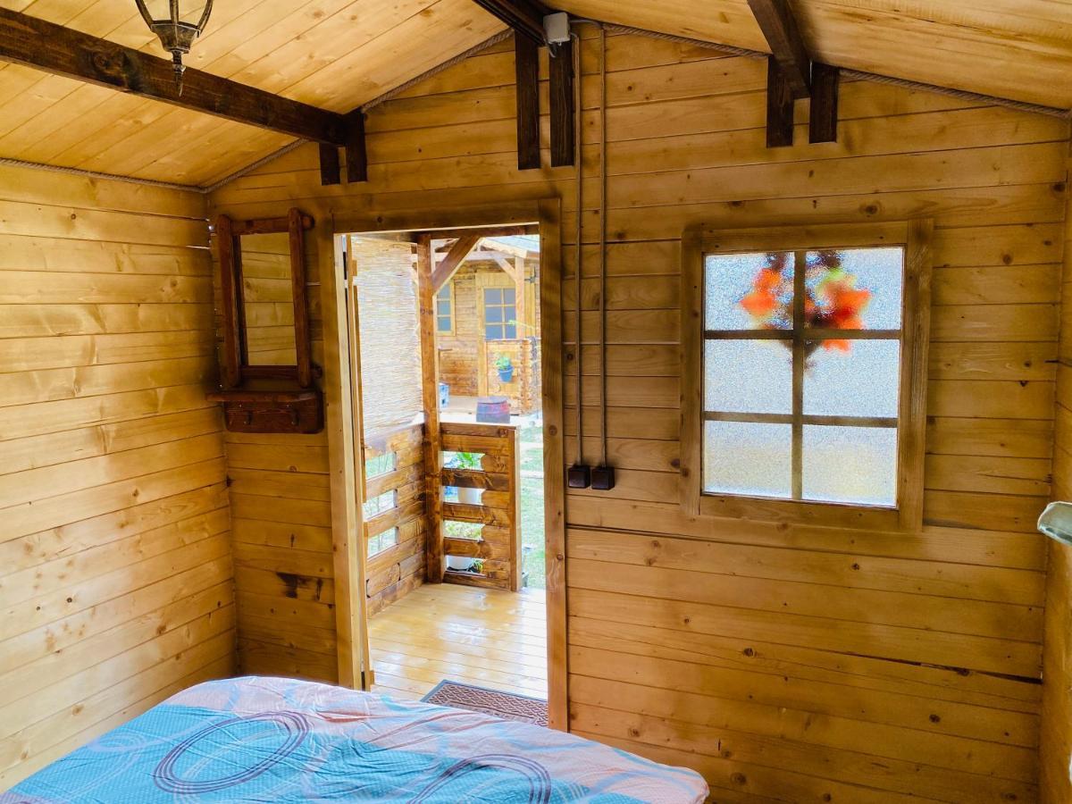 Ieşelniţa Camping In Clisura Dunarii מראה חיצוני תמונה