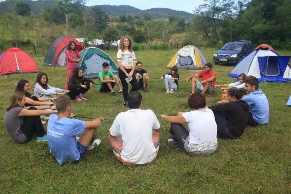 Ieşelniţa Camping In Clisura Dunarii מראה חיצוני תמונה