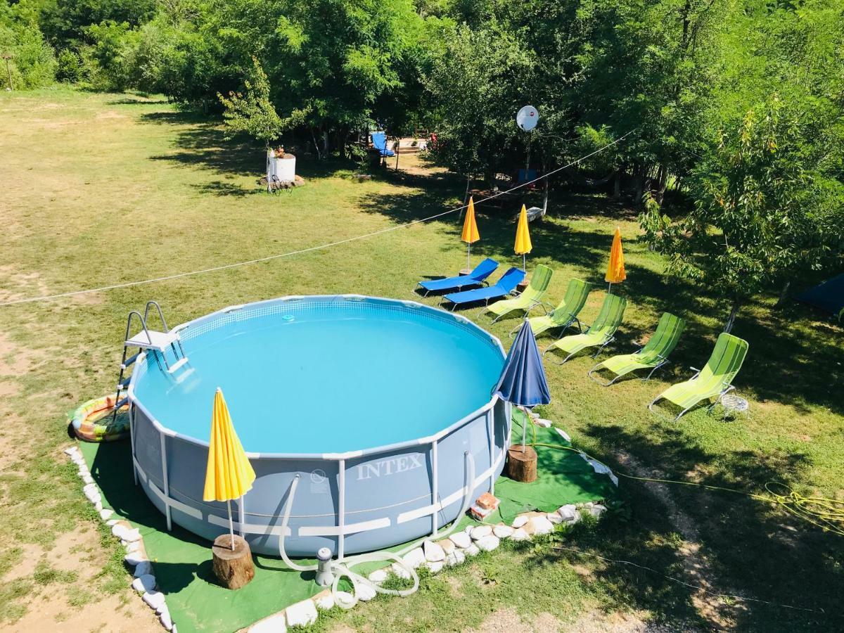 Ieşelniţa Camping In Clisura Dunarii מראה חיצוני תמונה